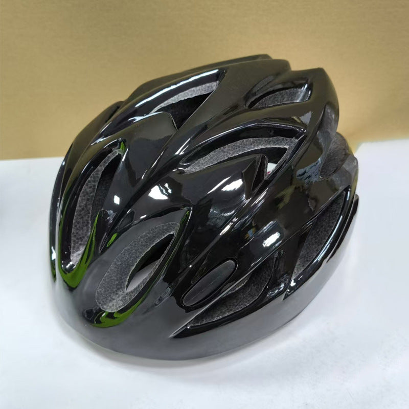 Lightweight Cycling Helmet for Enhanced Safety and Comfort