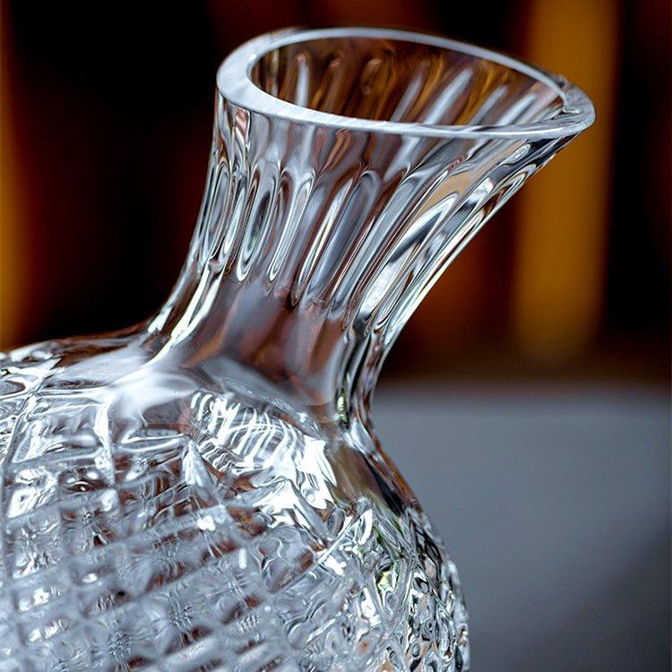 Crystal Glass Wine Decanter | 360° Rotating | Elegant Design & Optimal Aeration