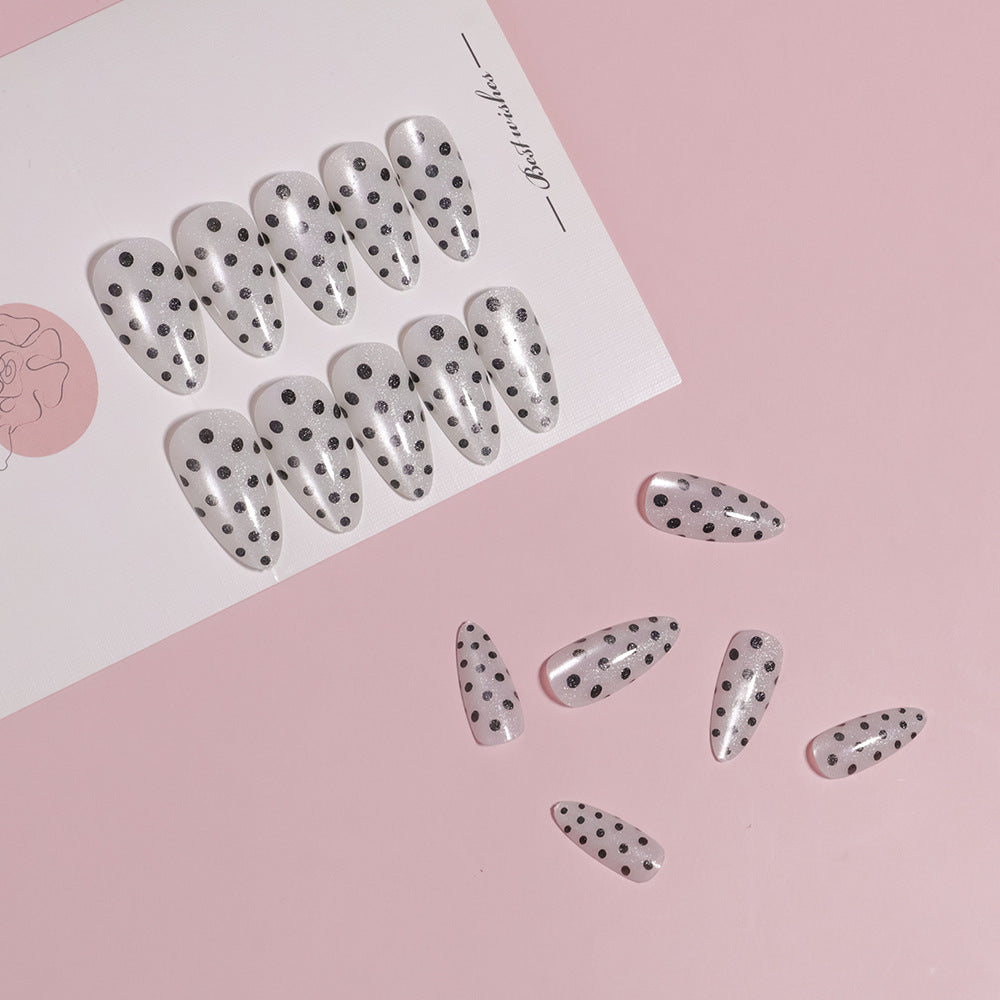 Polka Dot Press-On Nail Art Design