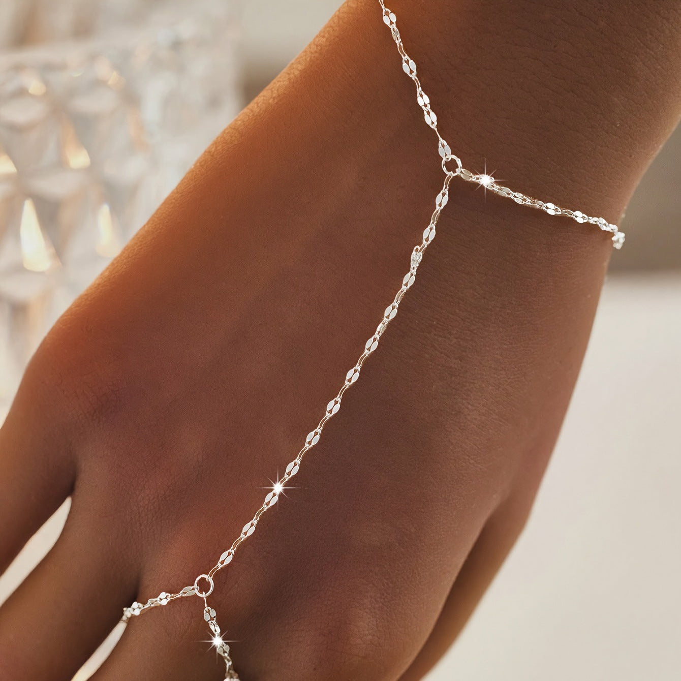 Body Jewelry with Adjustable Link Chain Design