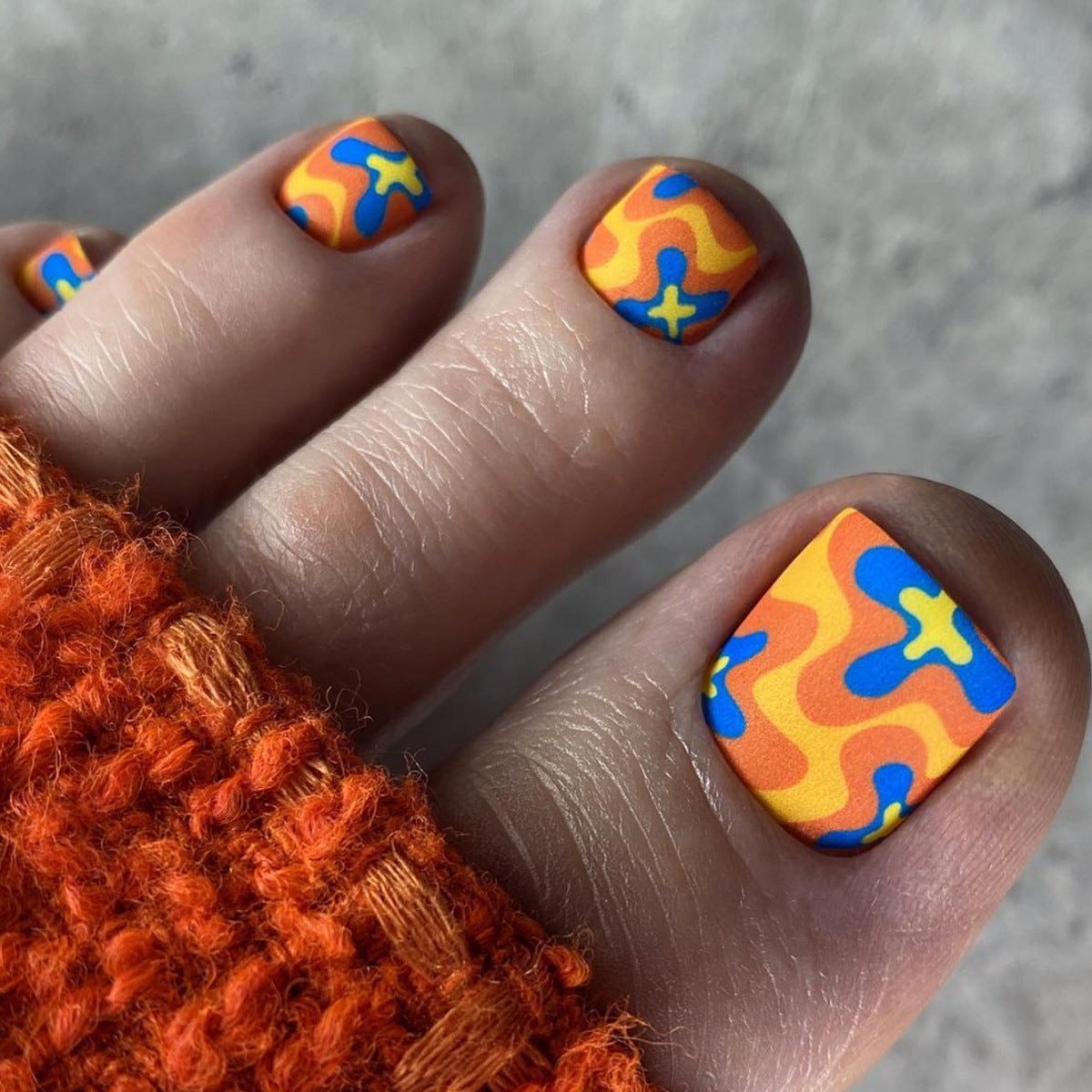 Creative Press-On Toenails in Taalita Design