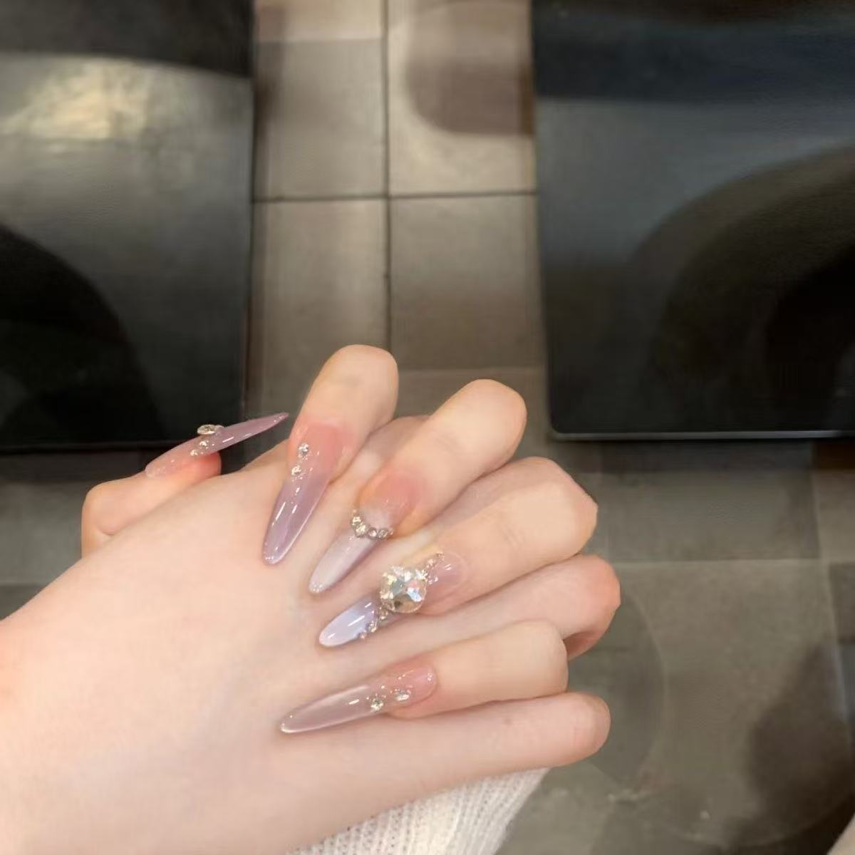 Press-On Nails with Artistic Ocean Theme Design