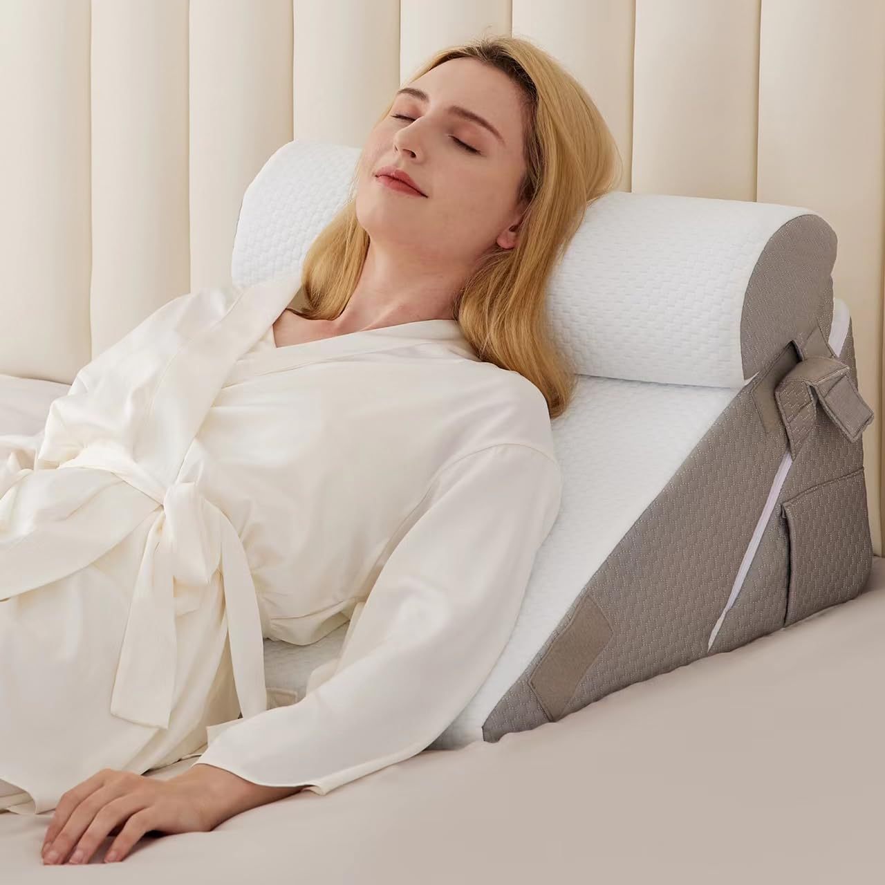 Lounge Support Pillow with Adjustable Wedge Design