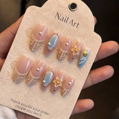 Seashell-Inspired Press-On Nail Set