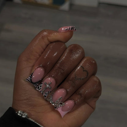 Artfully Designed Press-On Nail Extensions