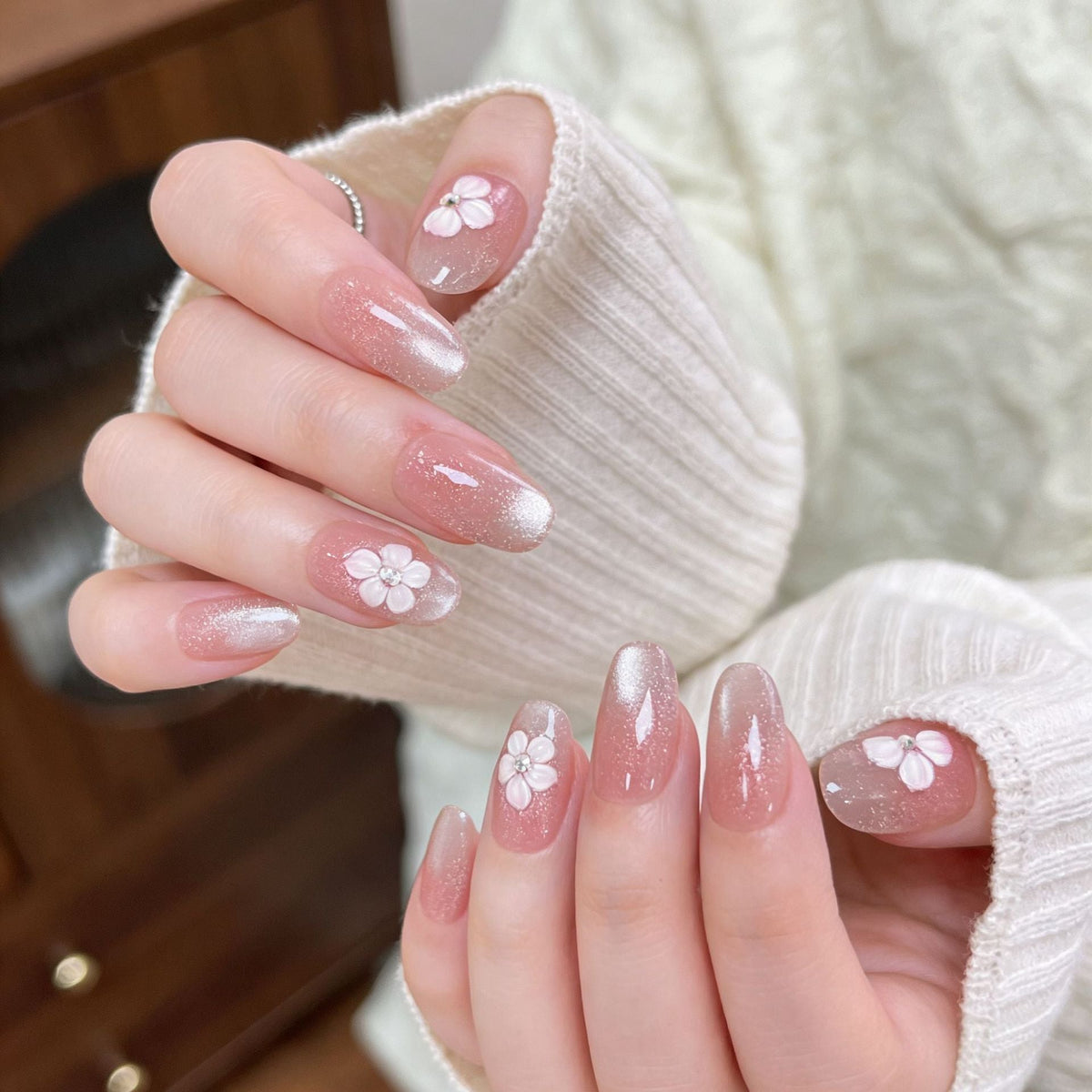 Press-On Nails with Artistic Ocean Theme Design