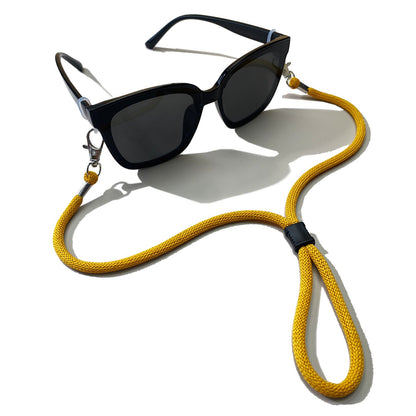 Eyewear Retainer with Adjustable Design and High-Quality Clips