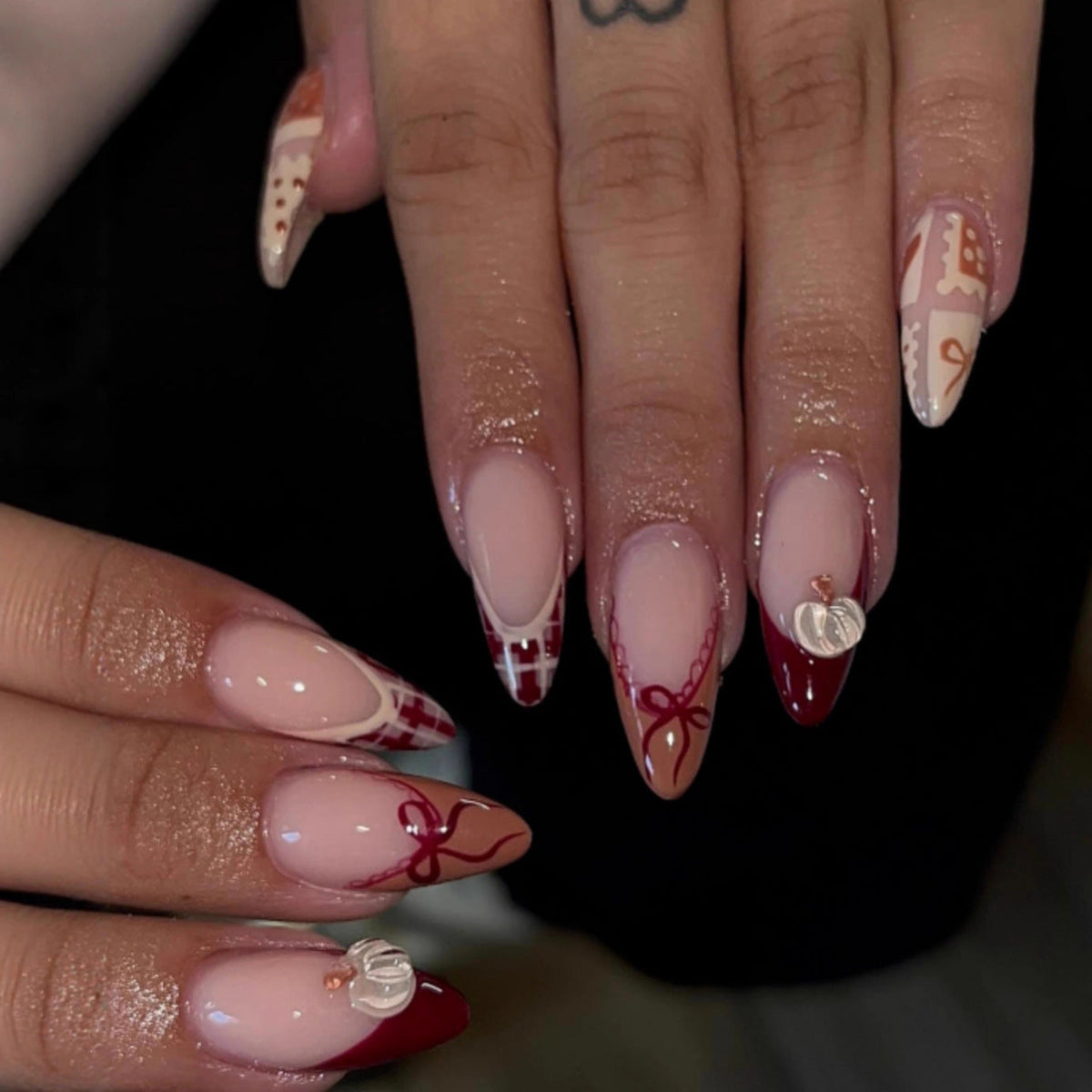 Themed Press-On Nail Art Set - Creative Designs for Easy Application