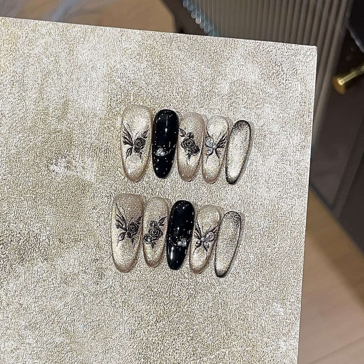 Set of Press-On Nails