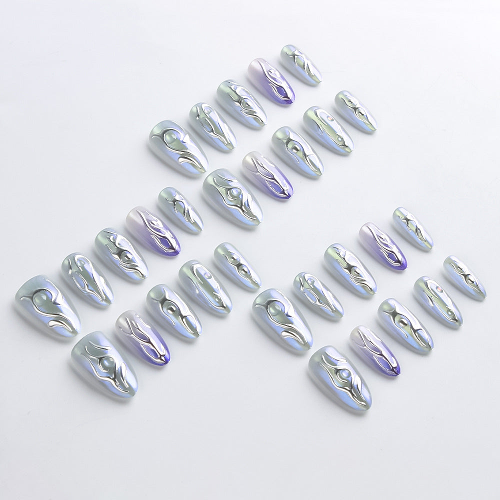 3D Designed Press-On Nails for Artistic Looks