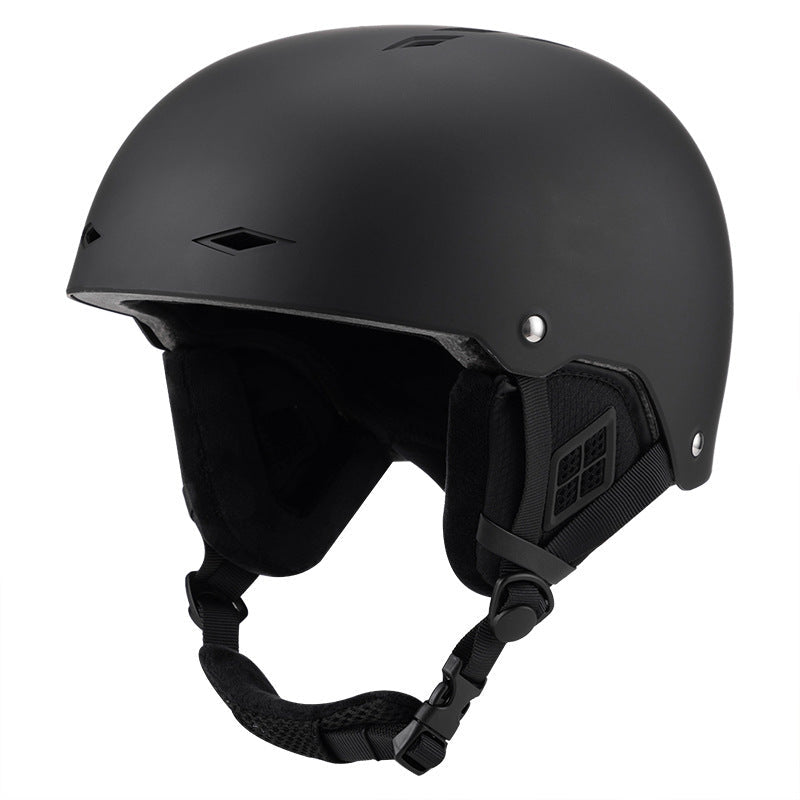 Versatile Snow Sports Helmet for All Seasons