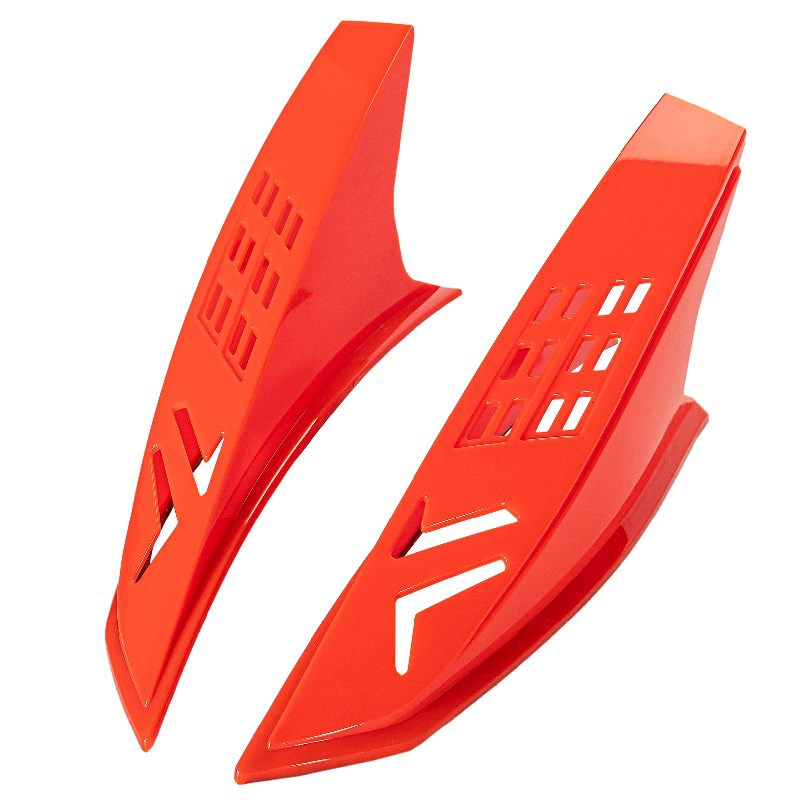 Side Panels for Aerodynamic Motorcycle Helmet