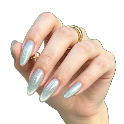 Metallic Press-On Nail Set in Almond Shape