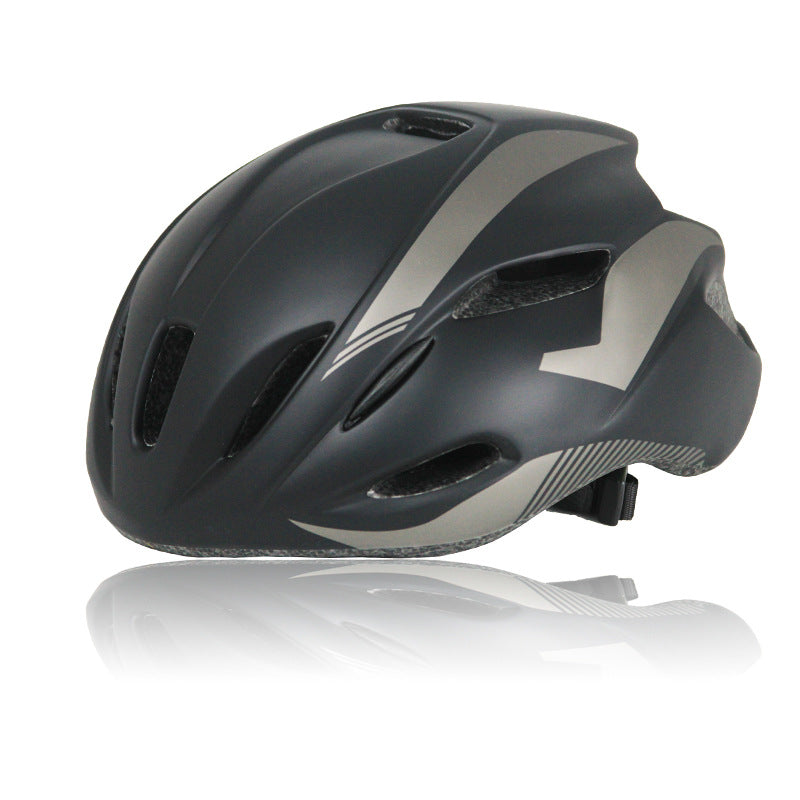 Cycling Helmet with Aerodynamic Design