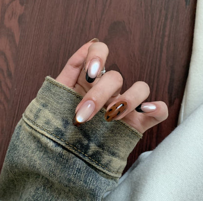 Creative Patterned Ombre Press-On Nails – Artistic Design