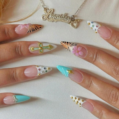 Press-On Nail Art Set with Animal Designs
