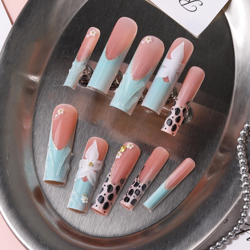Press-On Nail Art Design Kit