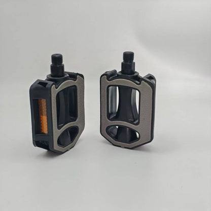Platform Pedals with Adjustable Features