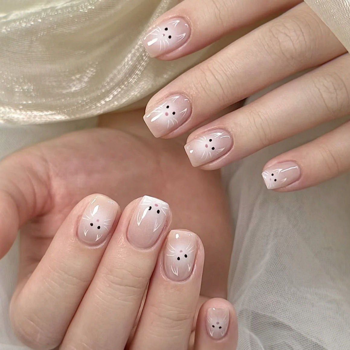 Square Press-On Nail Set in Acrylic Finish