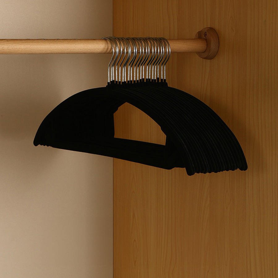 Set of 10 Anti-Slip Hangers for Slimline Closet Organization