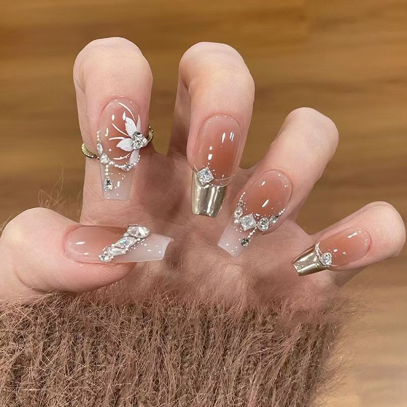 Square Press-On Nail Set in Acrylic Finish