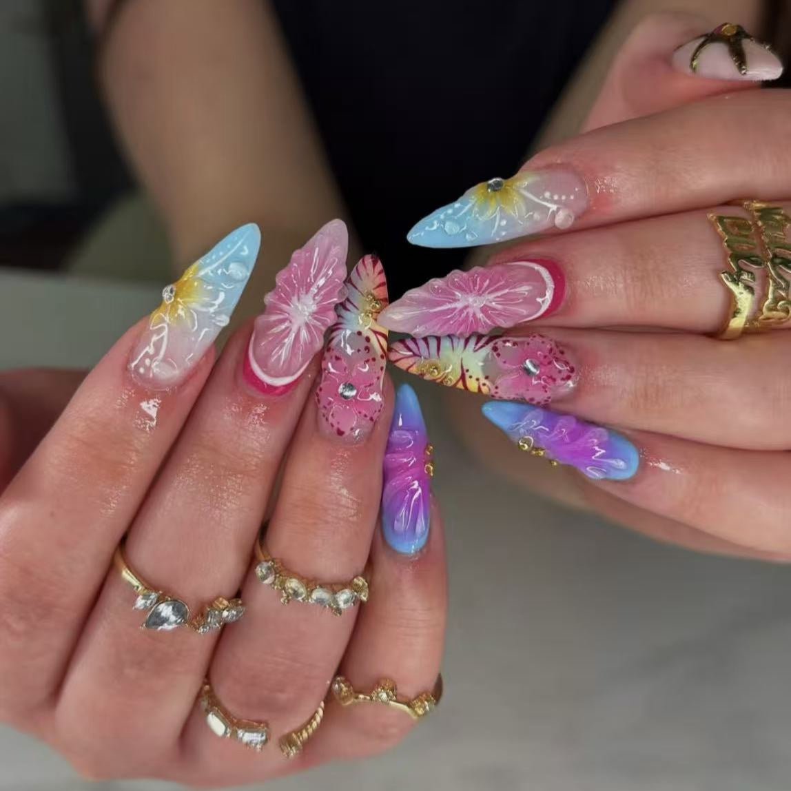 Floral 3D Design Press-On Nail Set – Artistic Style