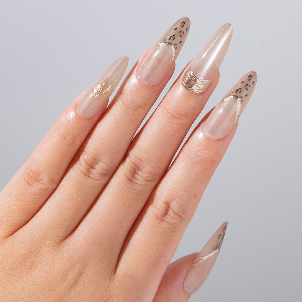 Stiletto Design Press-On Nail Kit with Artistic Finish