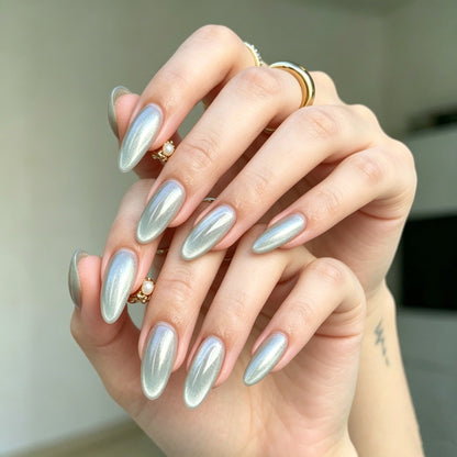 Metallic Press-On Nail Set in Almond Shape
