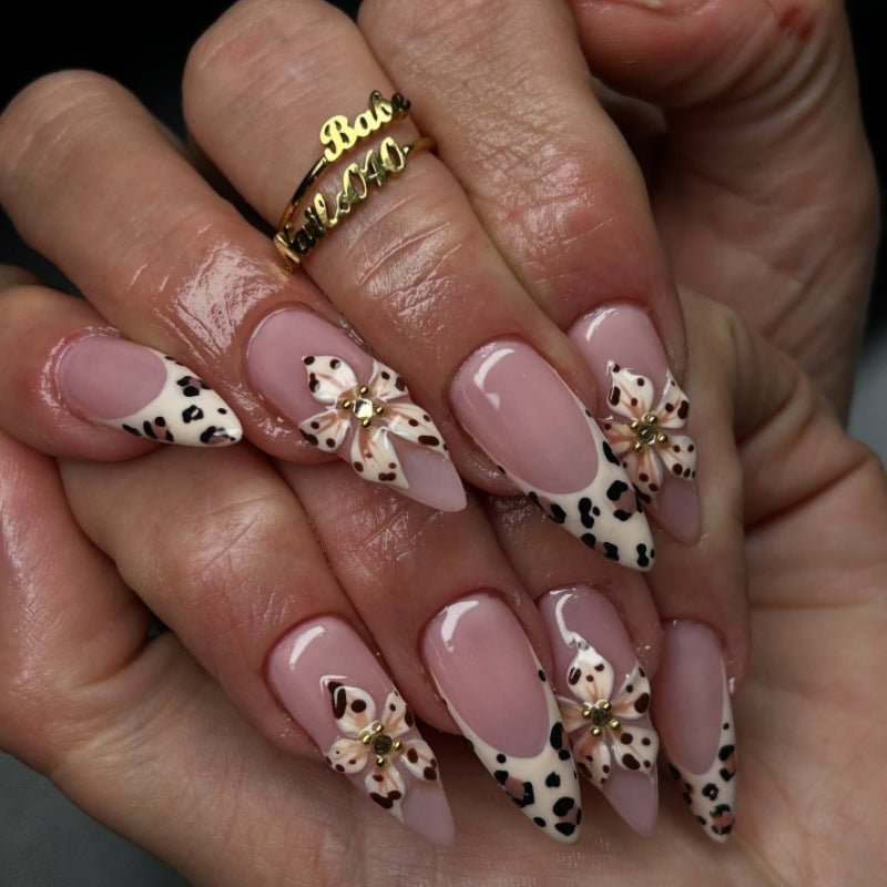 Press-On Nail Art Set with Animal Designs
