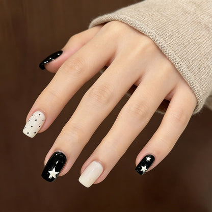 Nail Art Press-Ons Featuring Star and Polka Dot Patterns