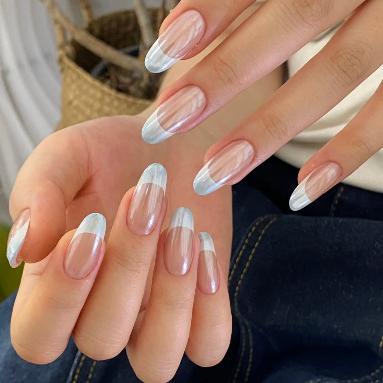 Shimmering Acrylic Nail Set