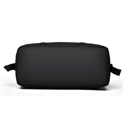 Versatile Travel Duffle Bag for All Seasons