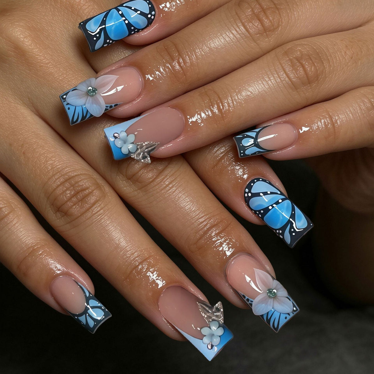 Nail Wraps with Artistic Design