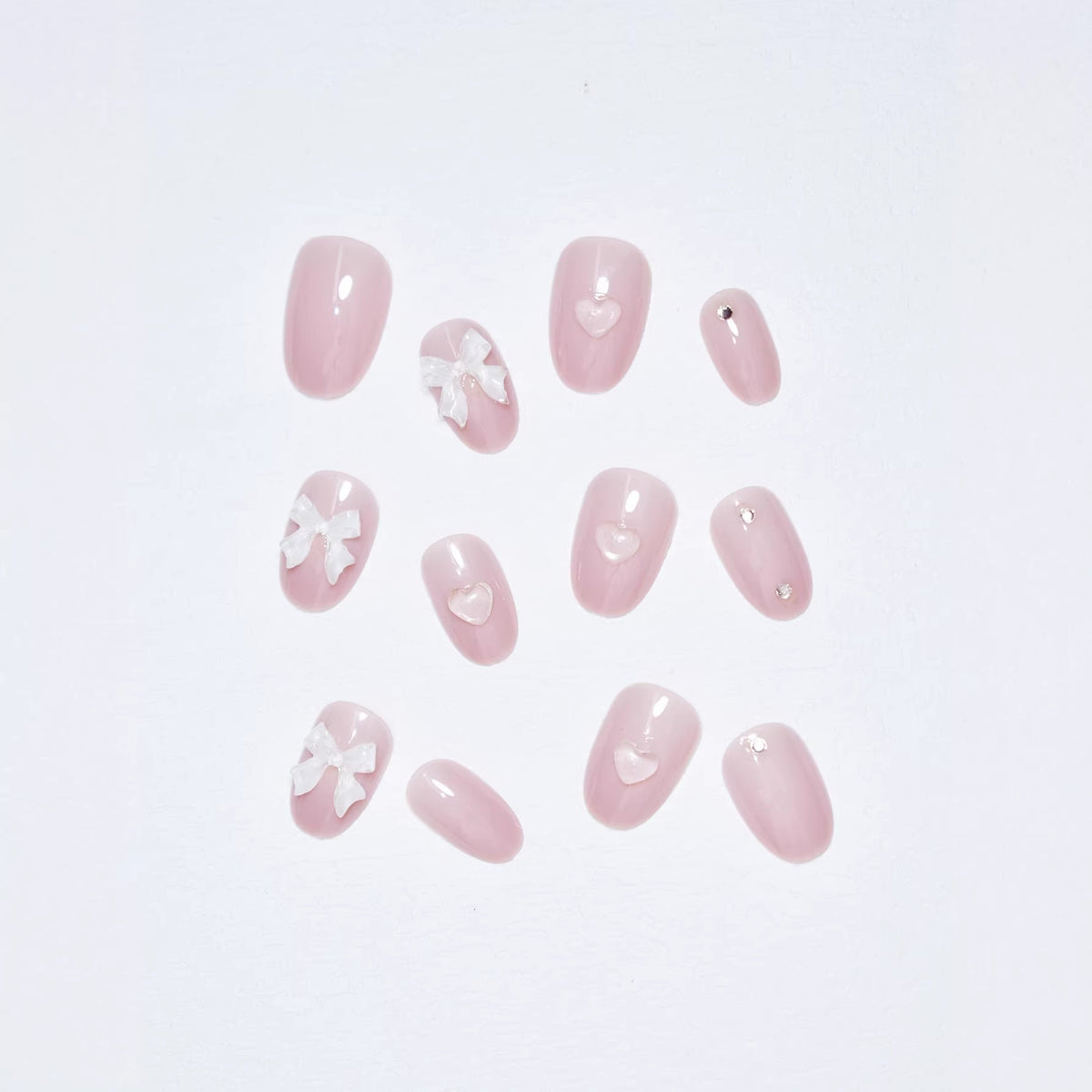 Elegant Bow Accent Press-On Nail Set