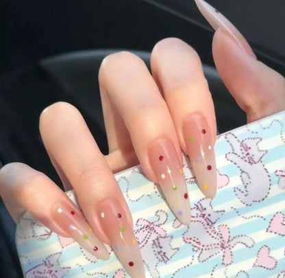Press-On Nail Kit Featuring Distinctive Bow Patterns