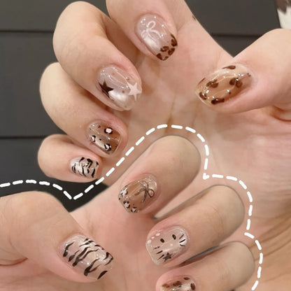 Square Press-On Nail Set in Acrylic Finish