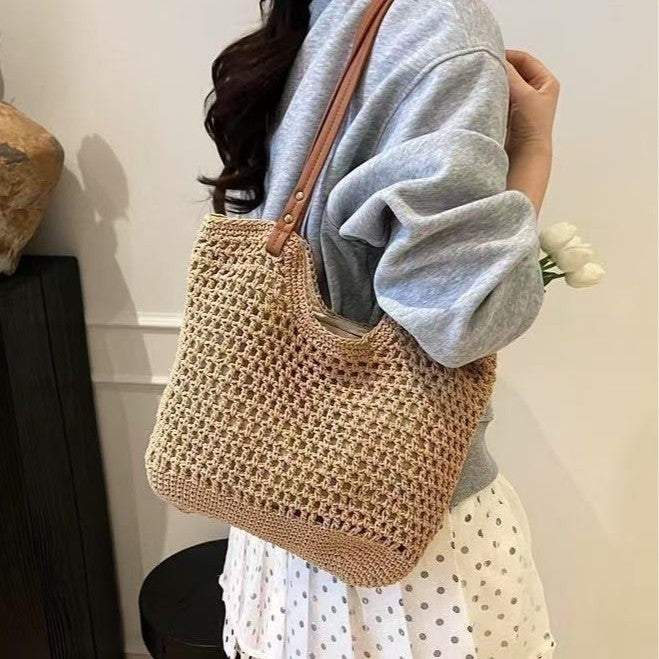 Beach Bag with Airy Macrame Design