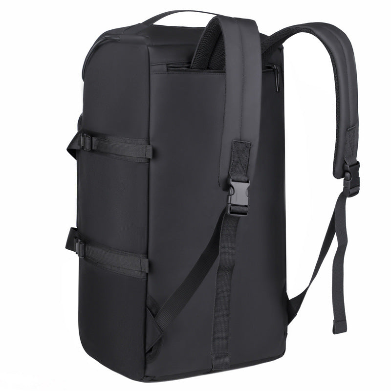 Versatile Travel Duffel Bag for All Seasons