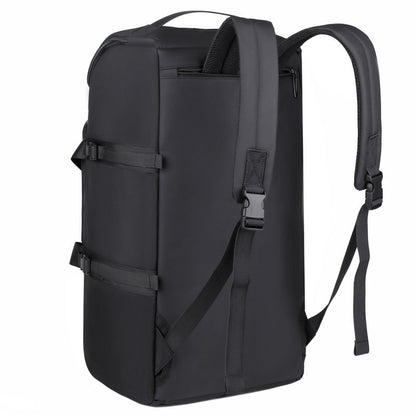 Versatile Travel Duffel Bag for All Seasons