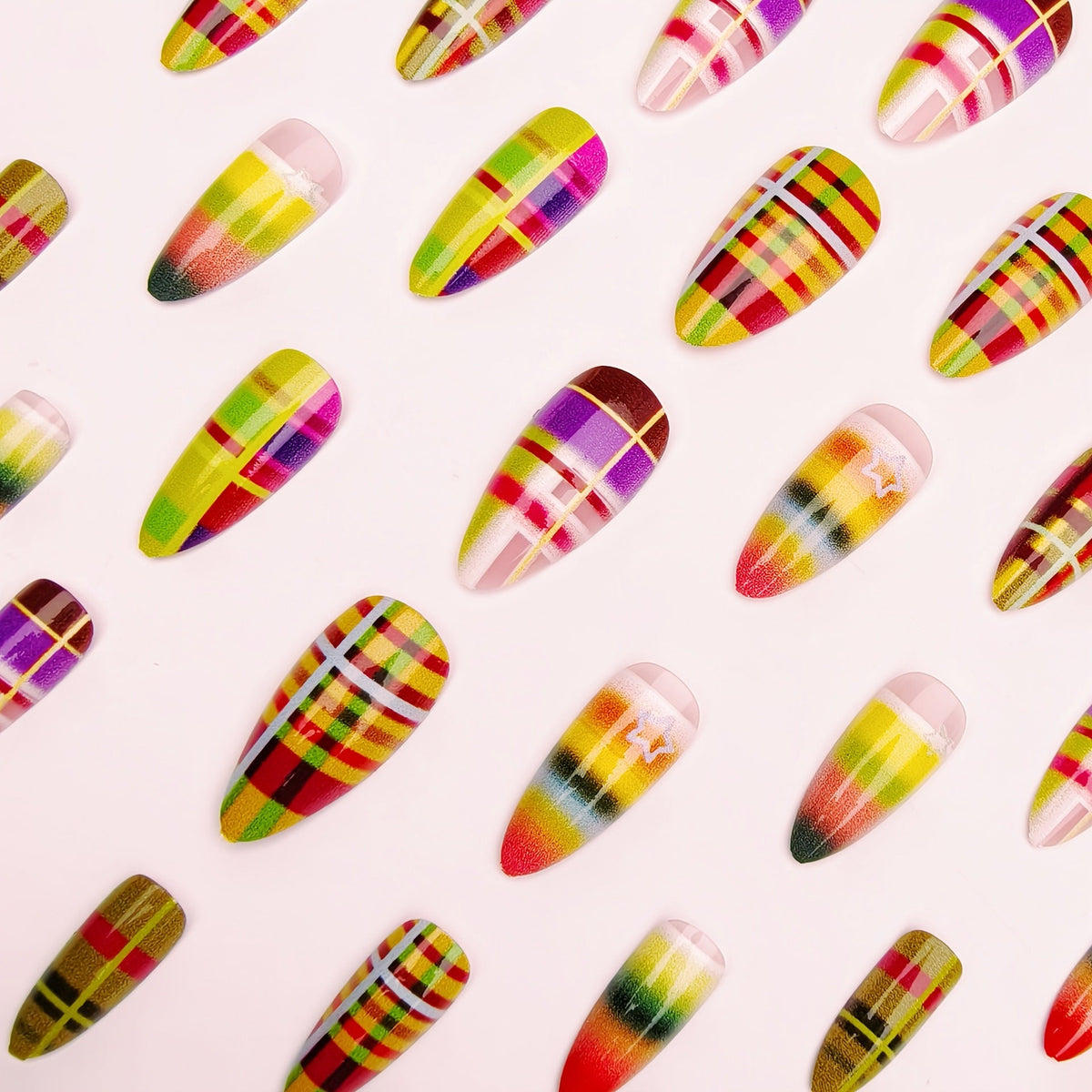 Plaid Design Nail Art Kit