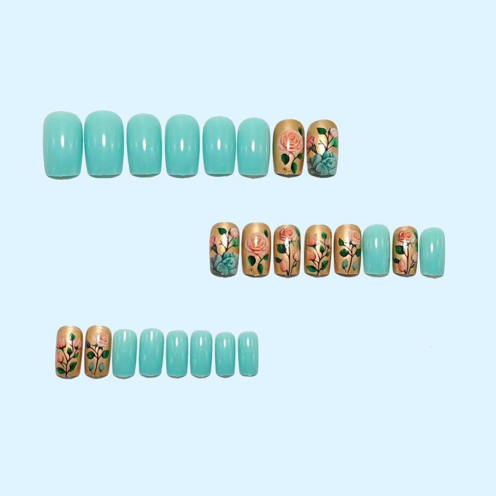Romantic Floral Patterned Acrylic Nail Set