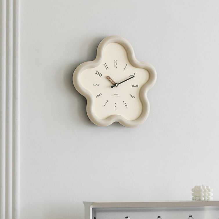 Silent Pendulum Wall Clock with 3D Floral Design for Bedroom Decor