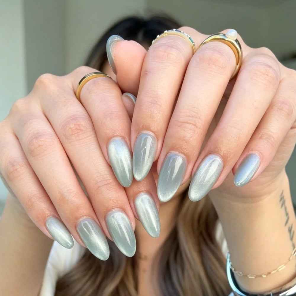 Metallic Press-On Nail Set in Almond Shape