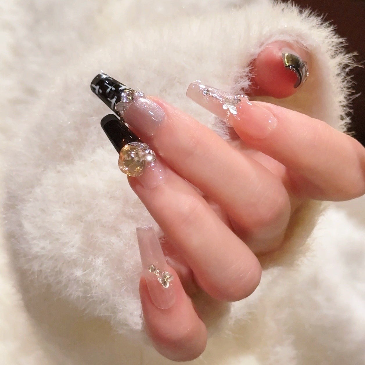 Set of 3D Decorative Press-On Nail Art