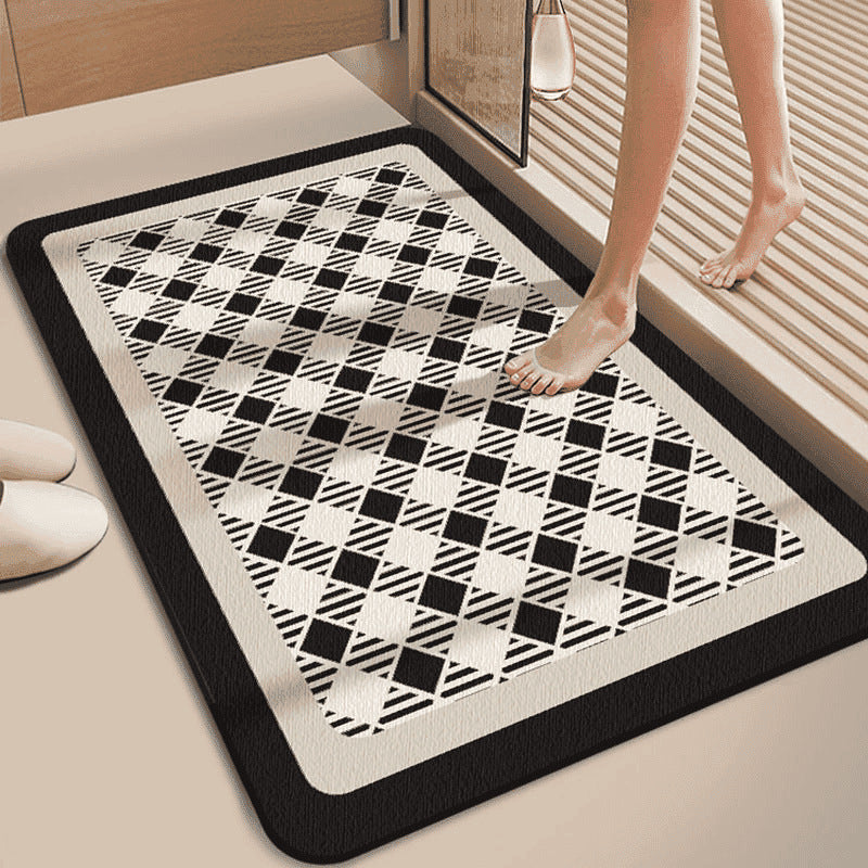 Plush Bath Mat with High Absorbency for Luxury Bathrooms