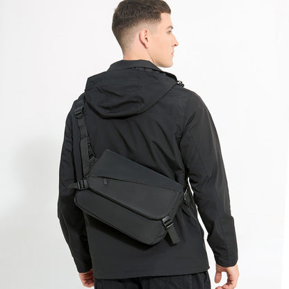 Versatile Urban Crossbody Bag for Everyday Use