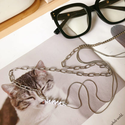 Gold-Plated Eyewear Chain with Adjustable Design