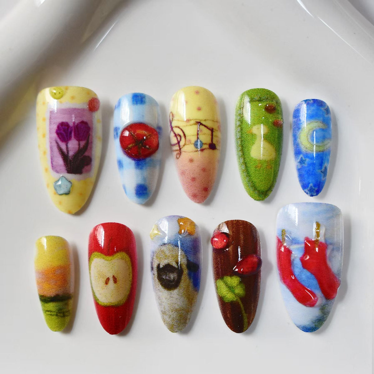 Ocean-Inspired Press-On Nail Art Design