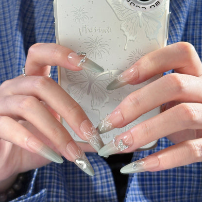 Press-On Nail Kit Featuring Distinctive Bow Patterns