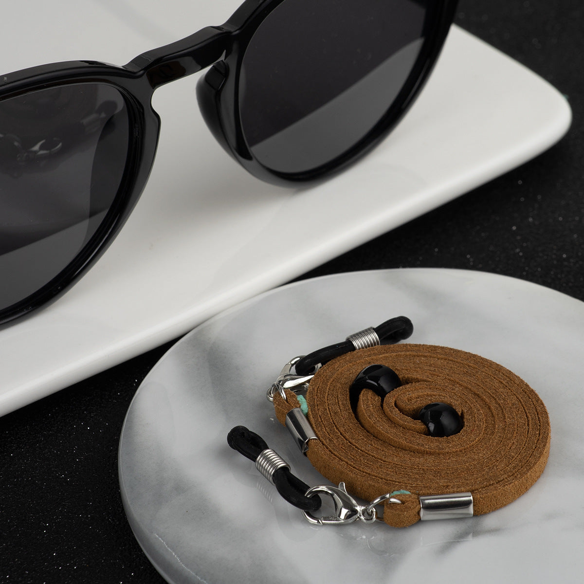 Versatile Eyewear Holder Strap with Adjustable Design